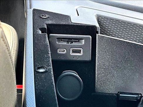 Used 2023 Cadillac CT5 Luxury w/ Sun And Sound Package image 26