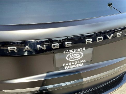 New 2026 Land Rover Range Rover Long Wheelbase SE image 7