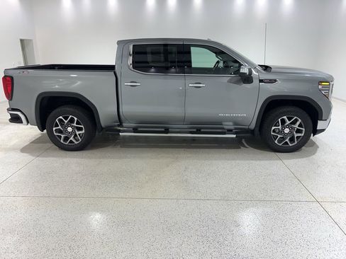Used 2025 GMC Sierra 1500 SLT w/ SLT Premium Plus Package image 6
