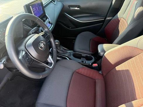 Used 2025 Toyota Corolla SE FWD image 17