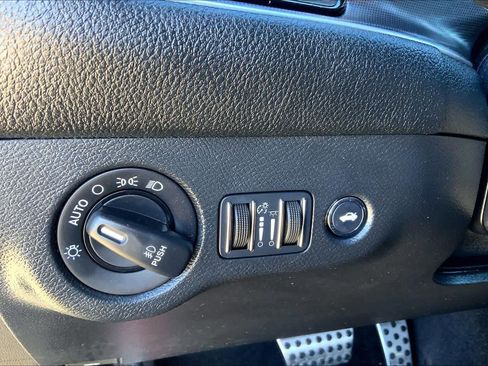 Used 2016 Dodge Challenger R/T Plus image 31