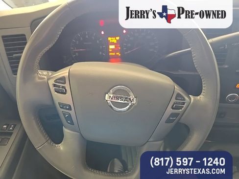 Used 2019 Nissan NV 3500 SL RWD image 10
