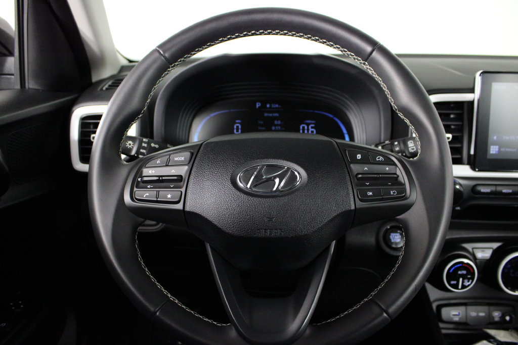 Certified 2026 Hyundai Venue SEL FWD image 26