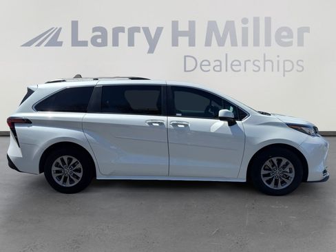 Used 2022 Toyota Sienna XLE FWD image 6