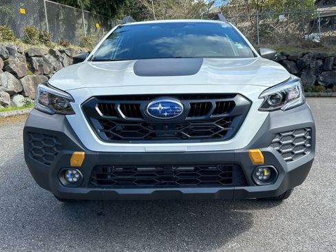 Used 2025 Subaru Outback Wilderness AWD/4WD image 5