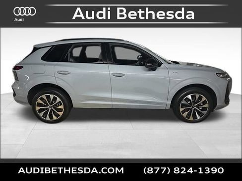 New 2026 Audi Q3 quattro 2.0T AWD/4WD image 8