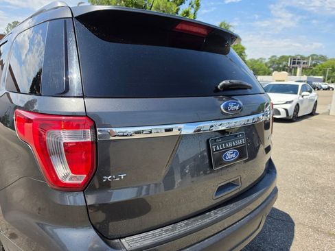 Used 2019 Ford Explorer XLT w/ Equipment Group 202A FWD image 7