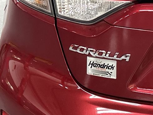 Used 2025 Toyota Corolla LE FWD image 10