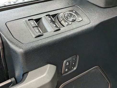 Used 2018 Ford F150 Raptor w/ Equipment Group 802A Luxury AWD/4WD image 16