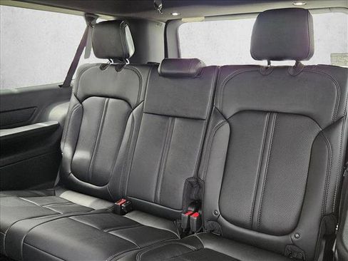 New 2026 Jeep Grand Wagoneer L Limited w/ Premium Group II image 15