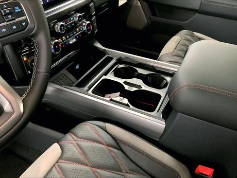 New 2026 Ford F250 Lariat w/ Black Appearance Package image 6