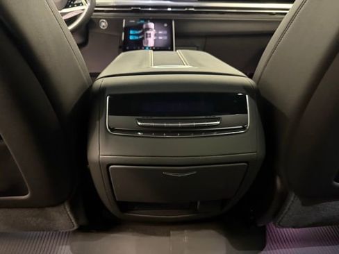 Used 2026 Cadillac Escalade Sport w/ Touring Package image 16