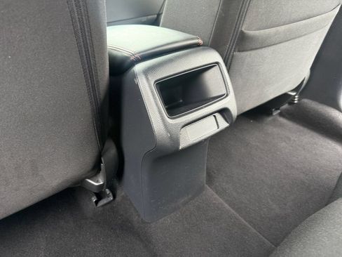Certified 2025 Honda HR-V Sport image 26