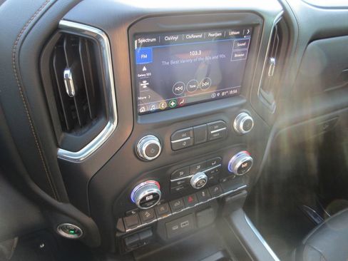 Certified 2021 GMC Sierra 1500 AT4 AWD/4WD image 31