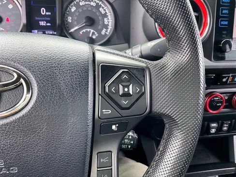 Used 2018 Toyota Tacoma TRD Pro image 22