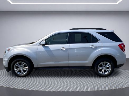 Used 2017 Chevrolet Equinox LT w/ Convenience Package FWD image 3