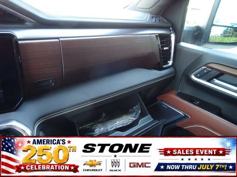 Certified 2025 GMC Sierra 2500 Denali Ultimate AWD/4WD image 31