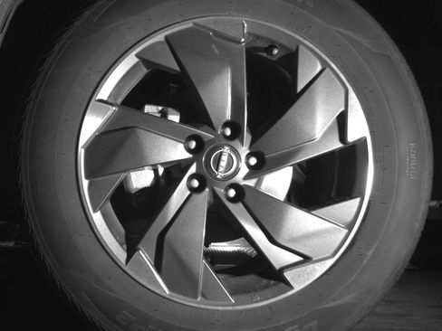 Used 2025 Nissan Rogue SV image 12