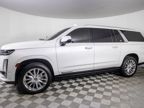 Used 2021 Cadillac Escalade ESV Premium Luxury w/ Driver Assist Tech Package AWD/4WD image 10