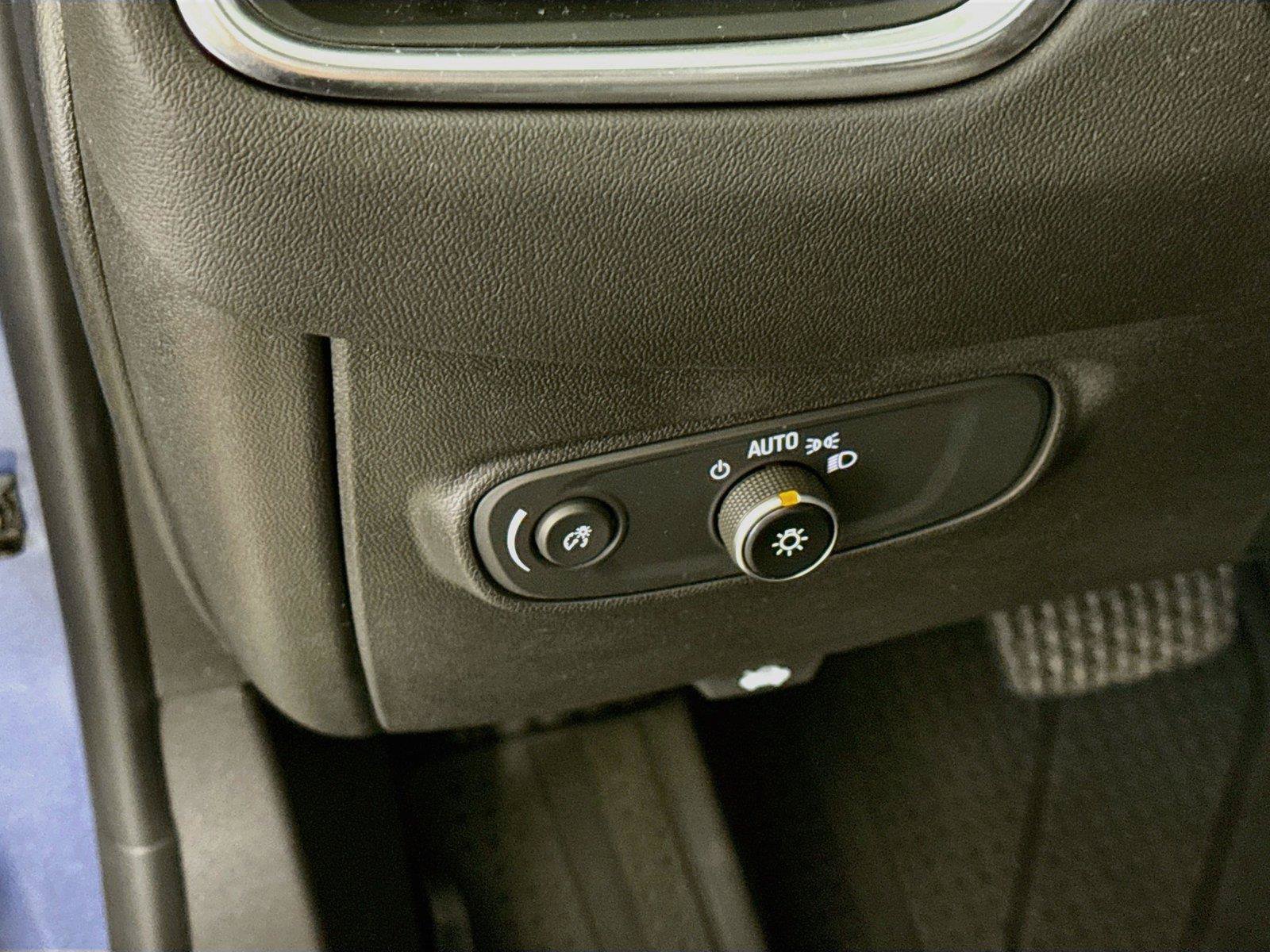 Used 2024 Chevrolet Equinox LT w/ LPO, Floor Liner Package AWD/4WD image 4