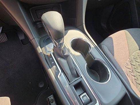 Used 2022 Chevrolet Equinox LT image 19