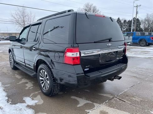 Used 2015 Ford Expedition XLT AWD/4WD image 3