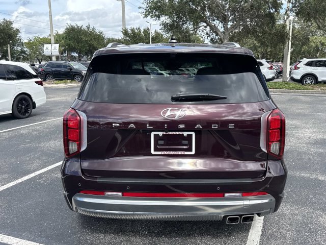 Used 2024 Hyundai Palisade Calligraphy FWD image 5