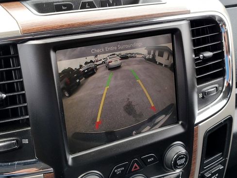 Used 2014 RAM 1500 Laramie w/ Convenience Group image 28