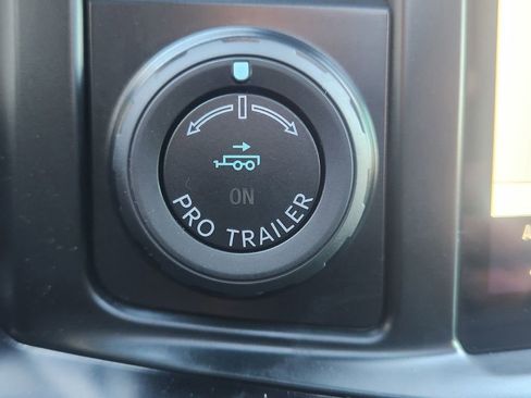 Certified 2023 Ford F350 Platinum w/ Tremor Off-Road Package image 31