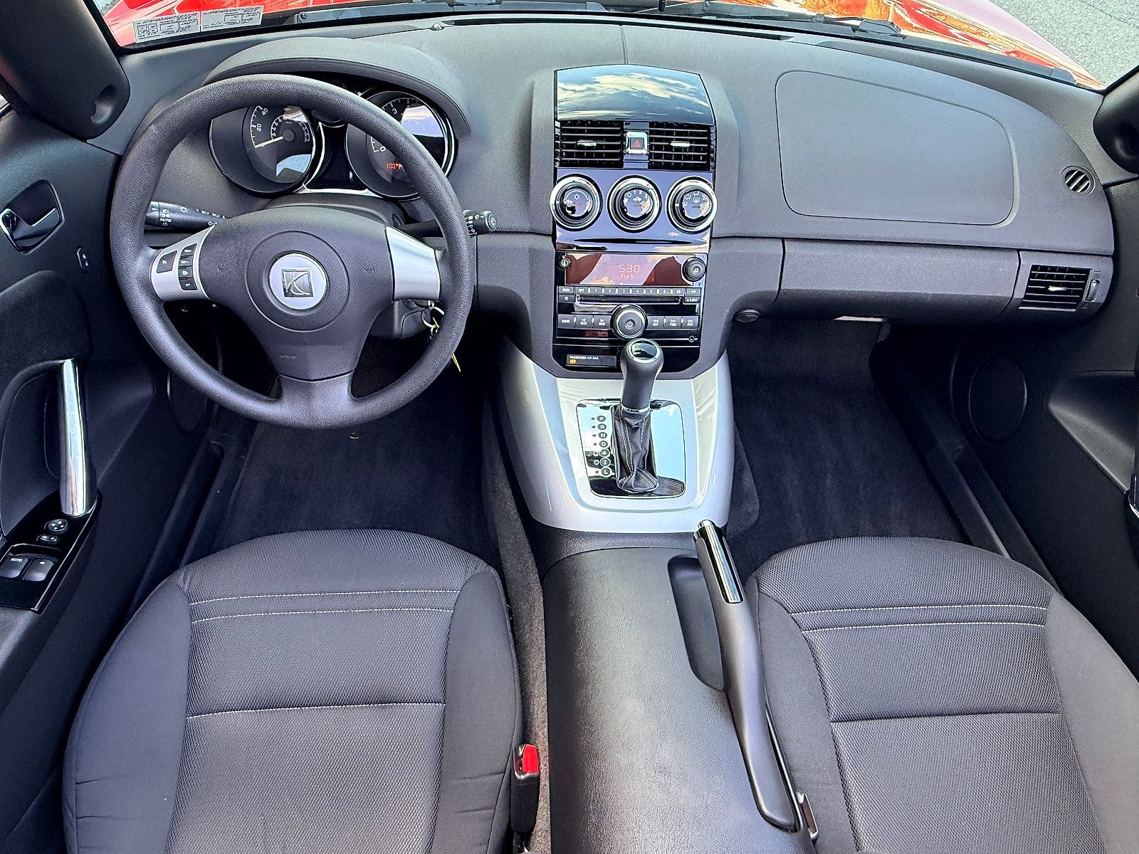 Used 2007 Saturn Sky RWD image 17
