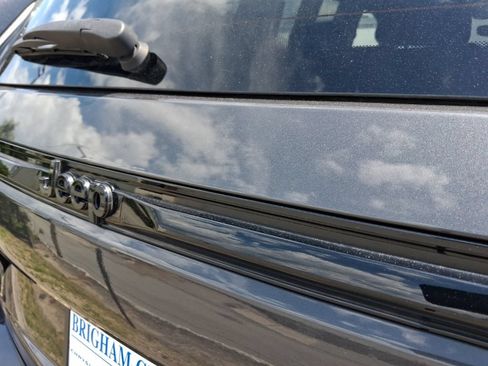 Used 2023 Jeep Grand Cherokee Altitude AWD/4WD image 8