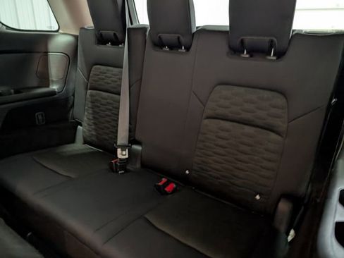 Used 2025 Nissan Pathfinder SV AWD/4WD image 10