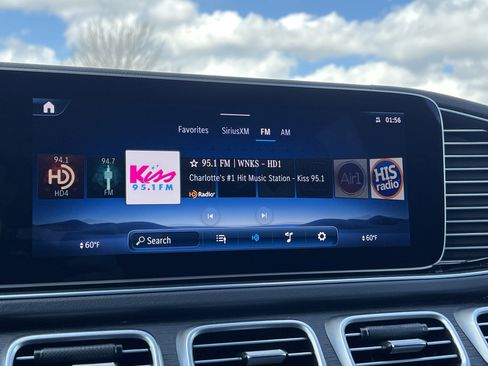 Certified 2025 Mercedes-Benz GLS 450 4MATIC image 25