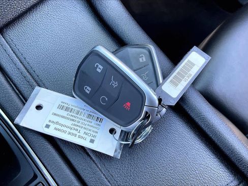 Used 2024 Cadillac XT5 Luxury image 14