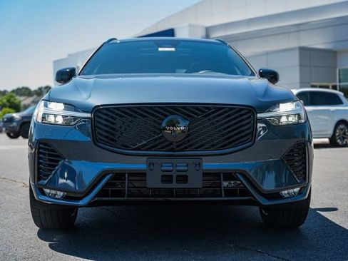 New 2026 Volvo XC60 B5 Ultra w/ Climate Package AWD/4WD image 2