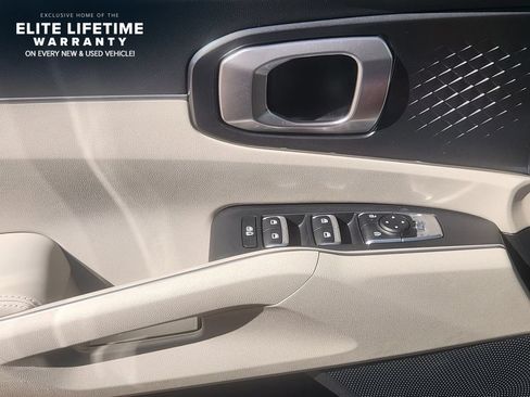 Certified 2025 Kia Sorento EX w/ Panoramic Sunroof Package FWD image 21