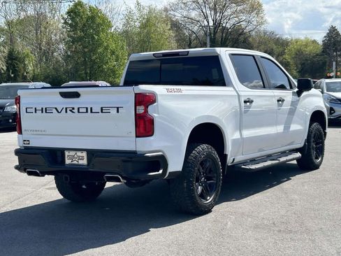 Used 2022 Chevrolet Silverado 1500 LT Trail Boss w/ LT Trail Boss Premium Package AWD/4WD image 3