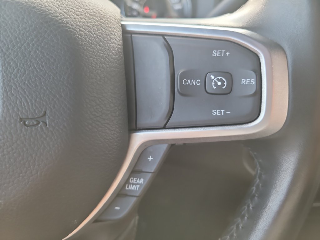 Used 2024 RAM 3500 Big Horn AWD/4WD image 33