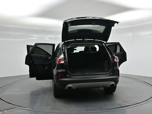 Certified 2022 Ford Escape SE image 31