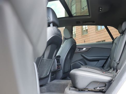 Used 2023 Audi Q8 Premium Plus AWD/4WD image 13