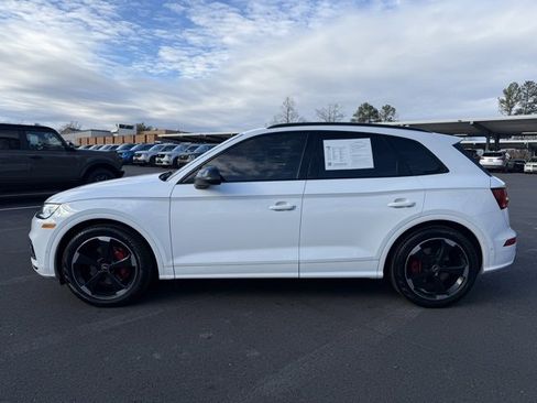 Used 2020 Audi SQ5 Prestige w/ Prestige Package image 2