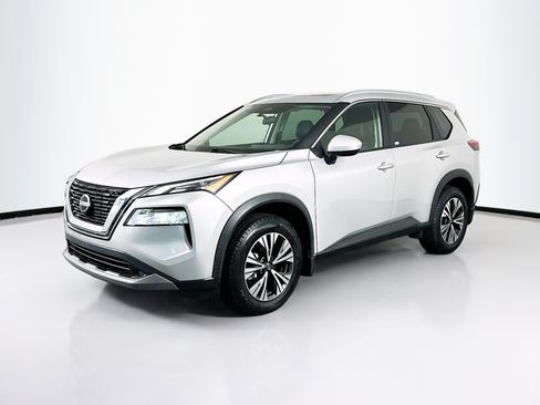 Used 2023 Nissan Rogue SV w/ SV Premium B Package FWD image 3