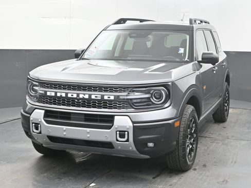 Used 2025 Ford Bronco Sport Badlands AWD/4WD image 4