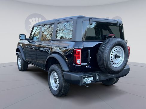 New 2025 Ford Bronco 4-Door image 4