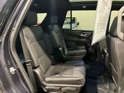 Used 2022 Chevrolet Tahoe Z71 w/ Luxury Package AWD/4WD image 36