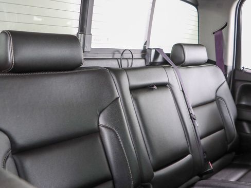 Used 2017 GMC Sierra 2500 SLT w/ Duramax Plus Package AWD/4WD image 31
