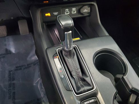 Used 2022 Honda Civic Touring image 24