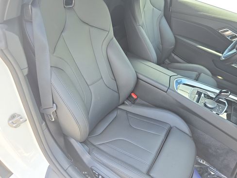 Used 2025 BMW Z4 sDrive30i RWD image 9