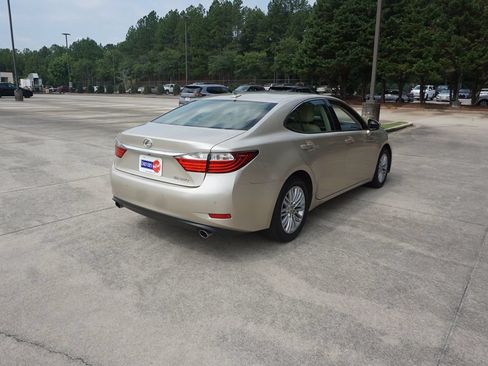 Used 2013 Lexus ES 350 w/ Luxury Pkg FWD image 23