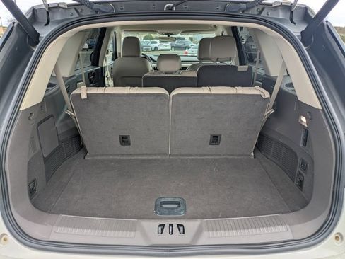 Used 2023 Lincoln Aviator Standard SUV image 12